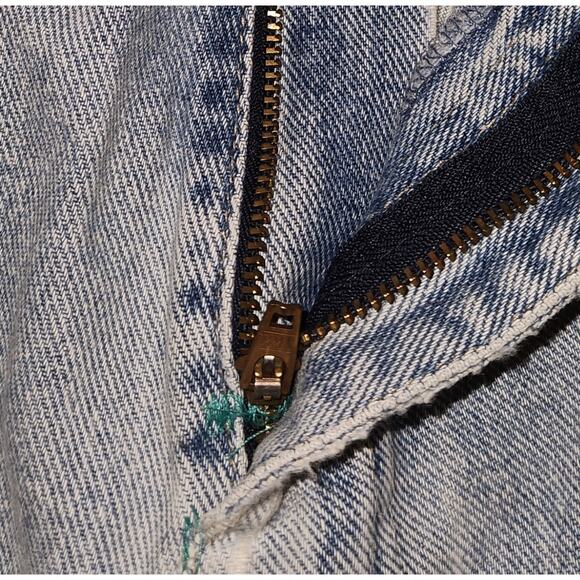 Venezia Women's Cut Off Jean Shorts Size 26 - Picture 9 of 9